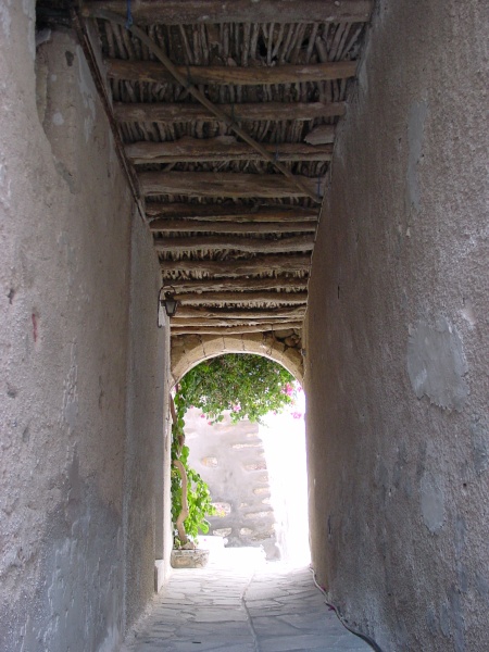 Naxos Altstadt Naxos Gasse 3.JPG -                                